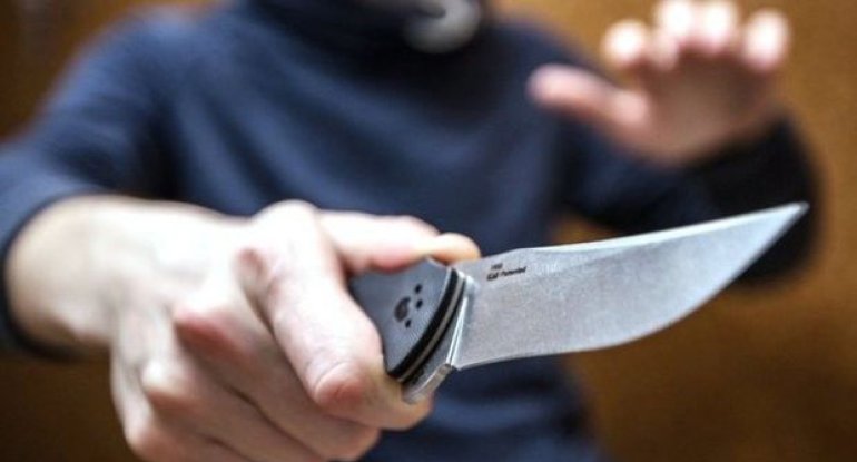 Göygöldə 15 yaşlı yeniyetmə bıçaqlanıb