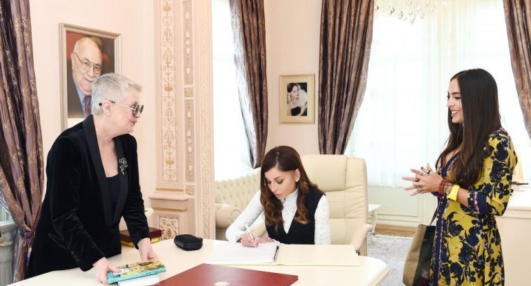 Mehriban Əliyeva Maqsud İbrahimbəyov Yaradıcılıq Mərkəzinin açılışında iştirak edib