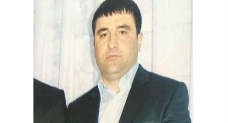 Kriminal avtoritetin qardaşını öldürənin məhkəməsi