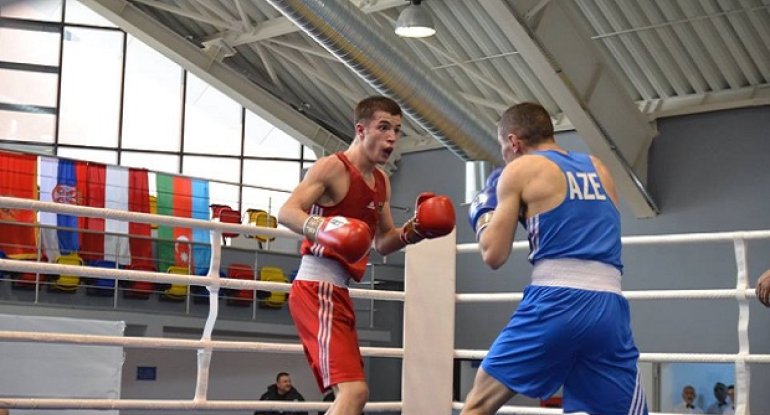 Azərbaycan boksçuları Avropa çempionatında 2 medalı təmin edib