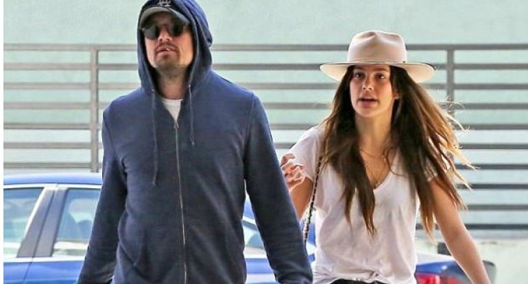Leonardo di Kaprio özündən 23 yaş kiçik sevgilisi ilə