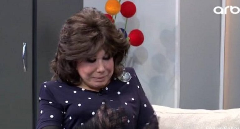 Xalq artisti efirdə göz yaşı tökdü