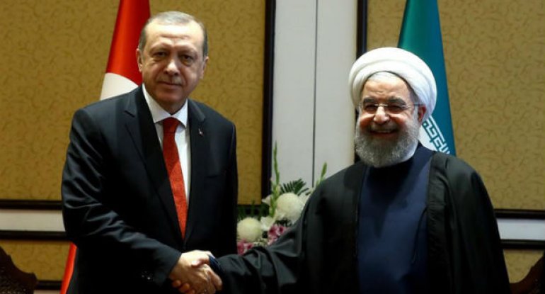 Ərdoğan Ruhani ilə görüşür