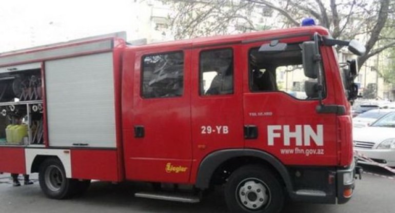 Şabranda 4 otaqlı ev yanıb
