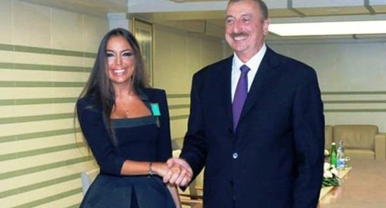 Leyla Əliyeva atasını təbrik etdi