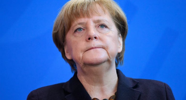 Angela Merkel Suriya qərarını açıqladı