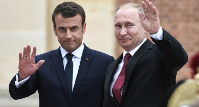 Emmanuel Makron Putinə zəng edib