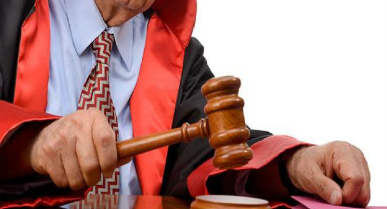 Veteranlar İctimai Birliyinin vəzifəli şəxslərinin məhkəməsində QALMAQAL
