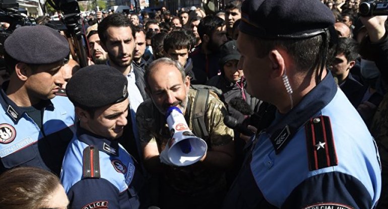 Ermənistan müxalifətindən ciddi addım