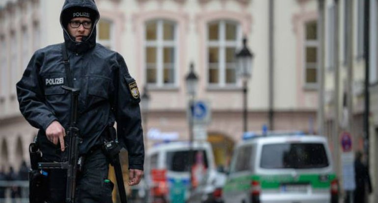 Berlinin mərkəzində ikinci dünya müharibəsindən qalma bomba tapıldı