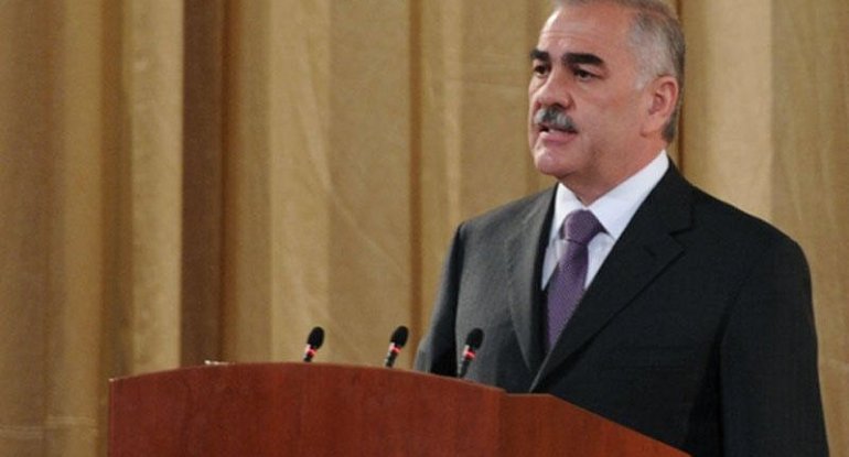 Vasif Talıbov nazirliyi 2 yerə böldü
