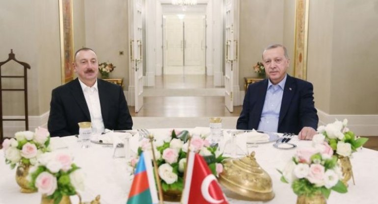 Azərbaycan və Türkiyə prezidentləri birgə şam ediblər