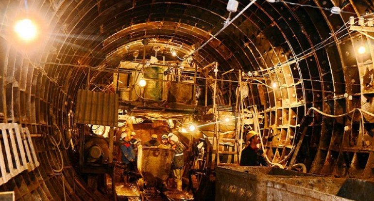 “Avtovağzal” tunellərindən birinin qazıntısı tamamlanıb