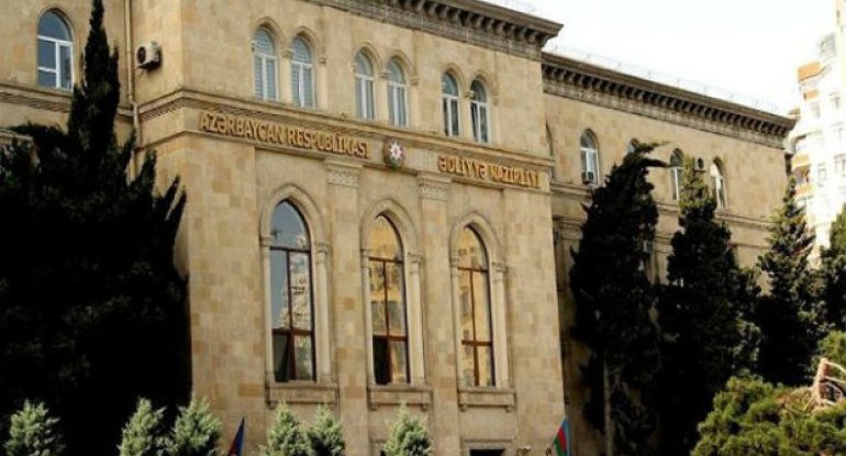 Ədliyyə Nazirliyinin əməkdaşı vəfat etdi