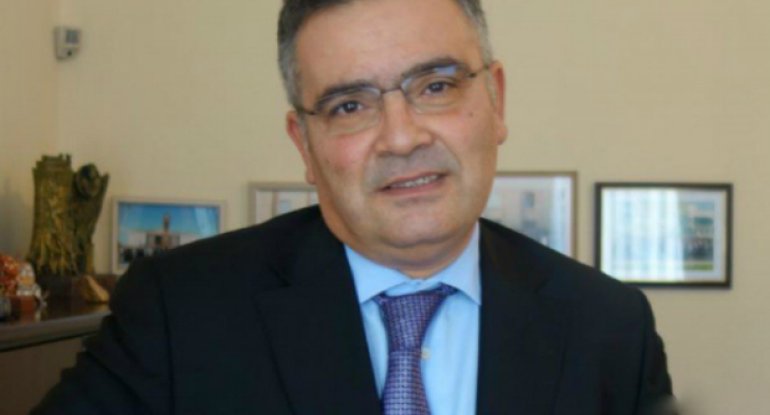 Səfir məşhur aktyorun kürəkəniymiş