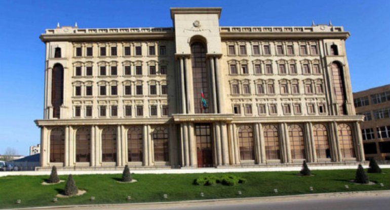 Azərbaycanda 3437 əcnəbiyə yaşama icazəsi verildi
