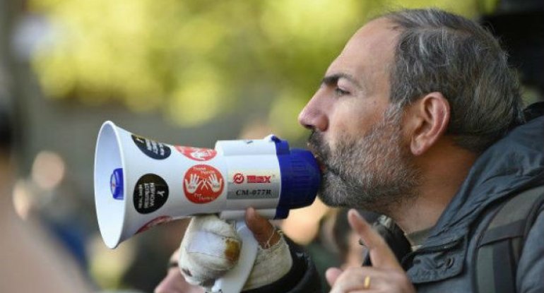 Paşinyan: “Azərbaycanla Dağlıq Qarabağ danışıqlarına hazıram”
