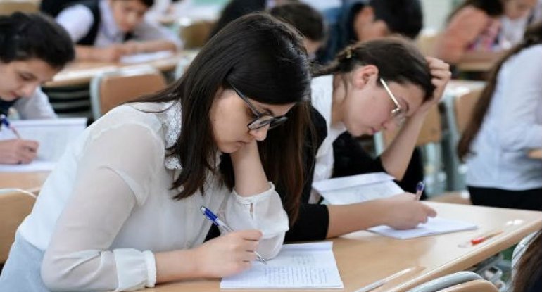 Abituriyentlərin 50 faizə yaxını 200-dən az bal toplayıb