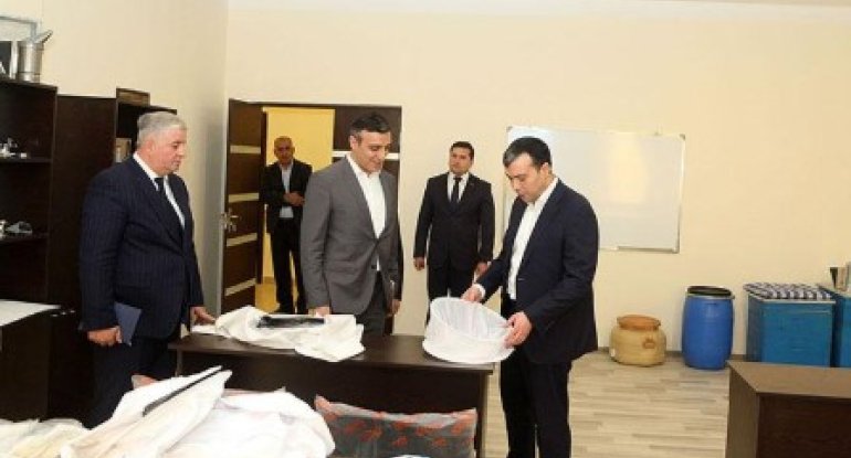 Sahil Babayev Gəncə və Yevlaxda yoxlamalar apardı