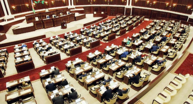 Dövlət büdcəsinə yenidən baxılacaq