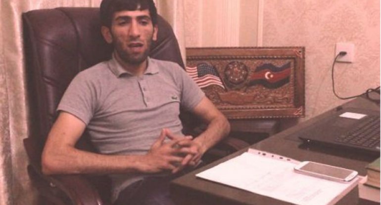 Rüşvət almaqda təqsirləndirilən jurnalistin məhkəməsi