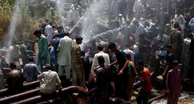 Pakistanda dəhşətli istilər 65 nəfərin ölümünə səbəb oldu