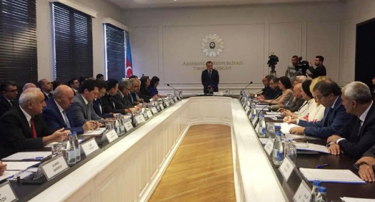 Təhsil Nazirliyində kollegiya iclası keçirilir