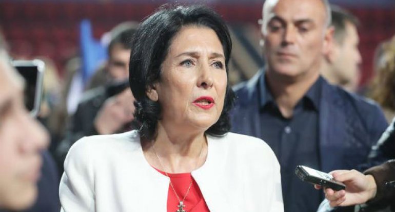 Gürcüstanın yeni prezidenti: “İşə piyada gedib gələcəm”