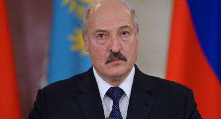 Aleksandr Lukaşenko: “Paşinyana dedim ki, dilini niyə bir yerində gizlətmisən?”