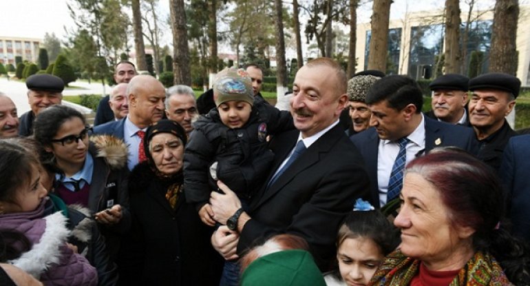 Prezident Beyləqanda sakinlərlə görüşdü