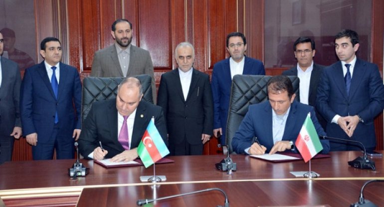 Azərbaycan və İran arasında protokol imzalanıb