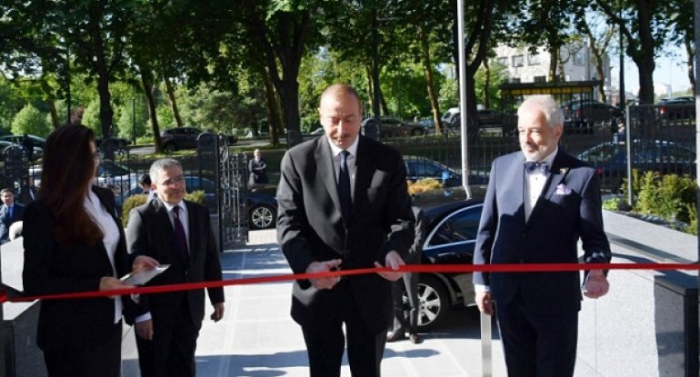 Prezident Belçikada səfirlik binasının açılışında