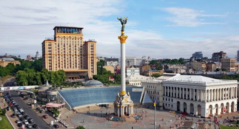 Ukrayna parlamenti buraxılıb