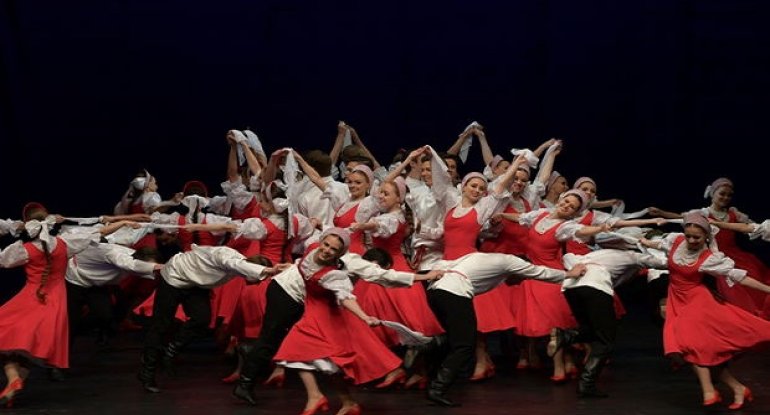 “İqor Moiseyev baleti”nin ifasında Azərbaycan rəqsi