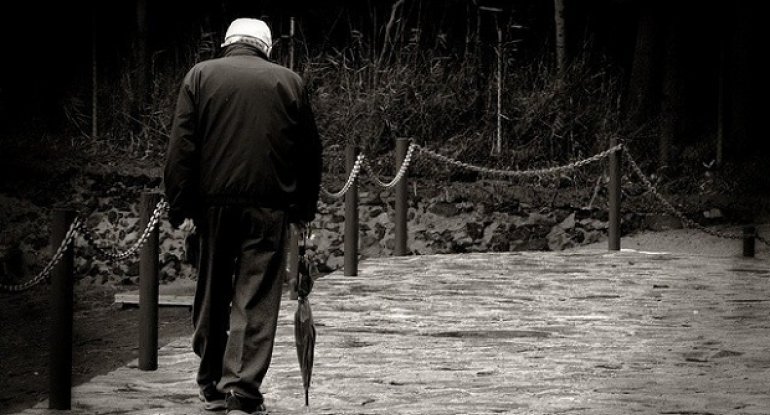 Azərbaycanda 81 yaşlı kişi 70 yaşlı arvadını axtarır