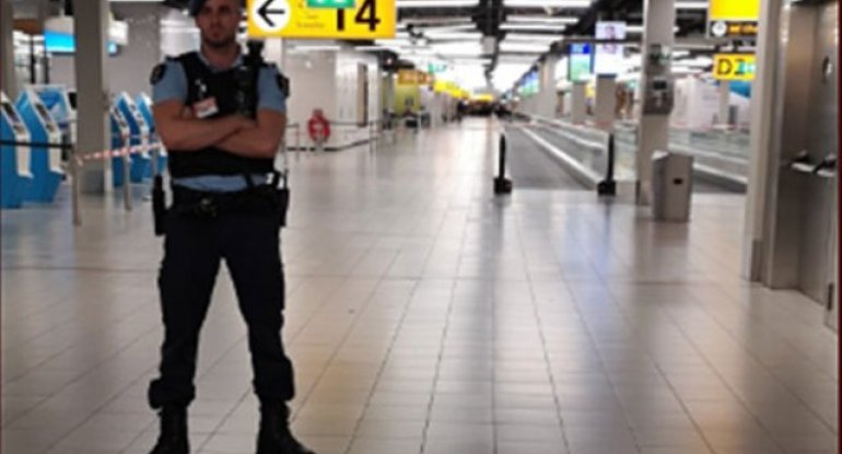 Pilotun səhvinə görə Amsterdam aeroportunda fövqəladə vəziyyət elan edildi