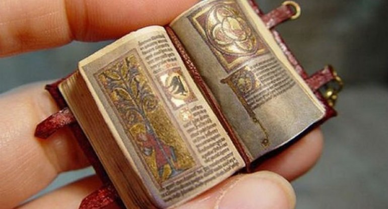 Miniatür kitablar belə hazırlanıb