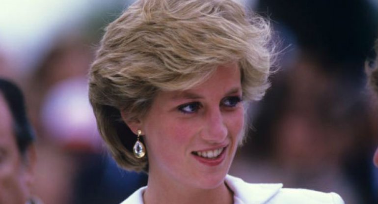 Şahzadə Diananın 260 min dollarlıq PALTARI