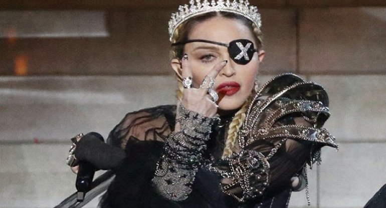 Madonna konsertə dəqiqələr qalmış səhnəyə çıxmaqdan İMTİNA ETDİ