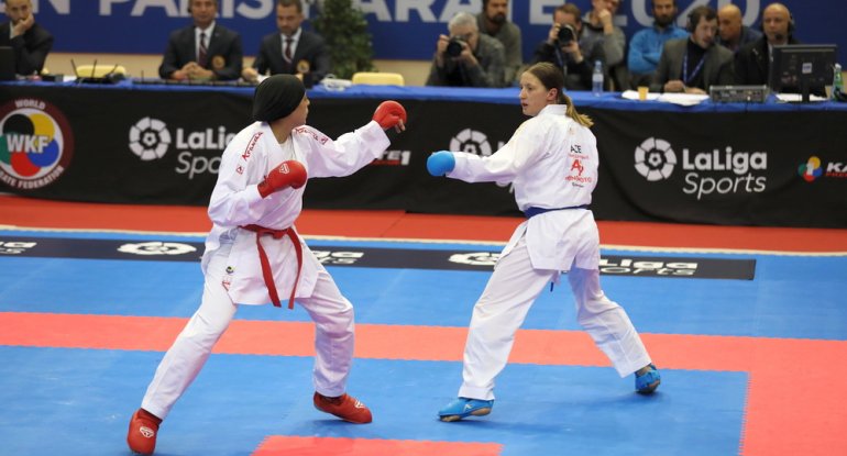 Karateçilərimiz Parisdə iki medal qazandı