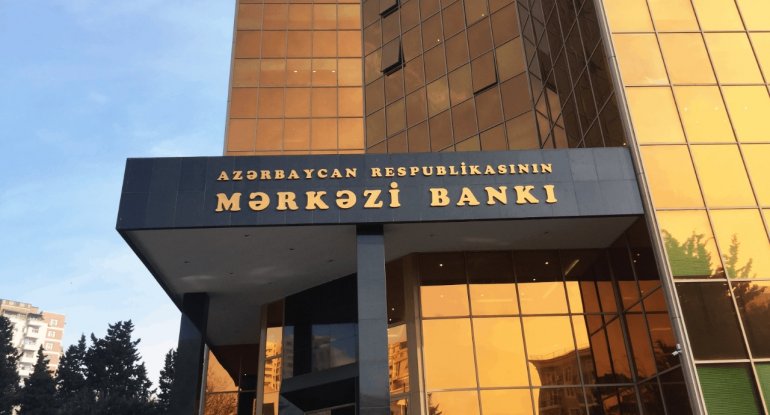 Mərkəzi Bank bağlanan 4 bankda bloklanan əmanətlərin məbləğini açıqladı