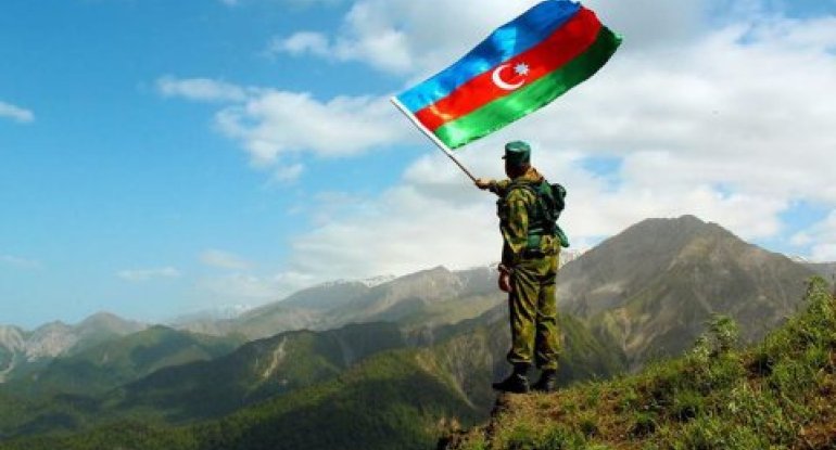 Azərbaycan gəncləri riyakar siyasətçiləri və jurnalistləri qınadı