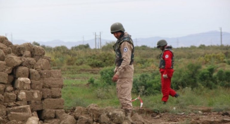 Düşmən bir daha qadağan olunmuş raketlərdən istifadə edib