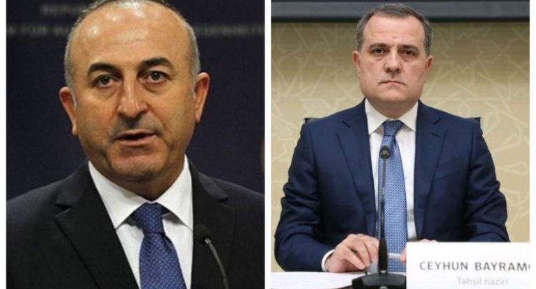 Mövlud Çavuşoğlu ilə Ceyhun Bayramov telefonla danışıb