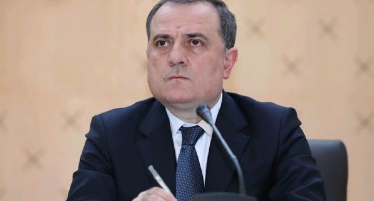 Ceyhun Bayramov Gəncə cinayəti ilə bağlı beynəlxalq ictimaiyyətlə əlaqə yaradıb