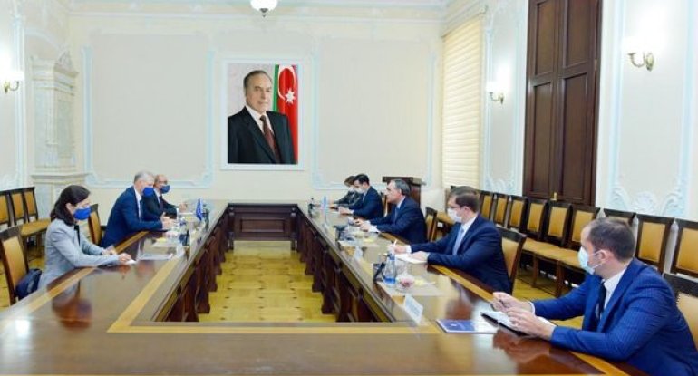 xa0Baş Prokuror Avropa İttifaqının nümayəndəsinə erməni təxribatı barədə məlumat verdi - FOTO