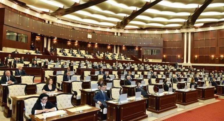 Deputatlar parlamentdə Türkiyəyə təşəkkür ediblər
