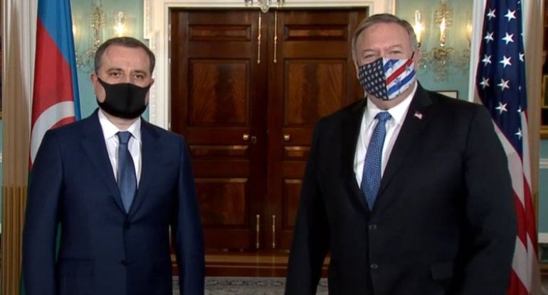 Ceyhun Bayramov Vaşinqtonda Mayk Pompeo ilə görüşüb