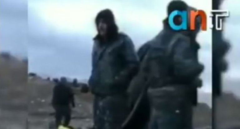 Erməni əsgəri öz ordularındakı acınacaqlı vəziyyəti, ruh düşkünlüyünü və özbaşınalığı görüntüləyib -xa0VİDEO