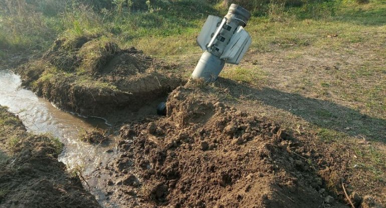 Tərtərə atılan “Smerç” raketi rayonun Buruc kəndinə düşüb - FOTO